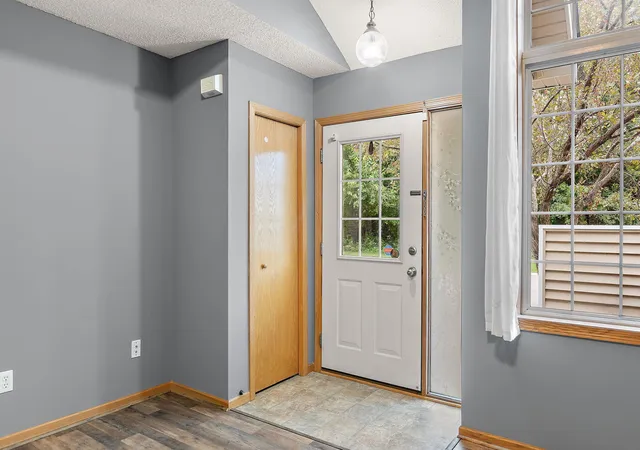 Photo 3 of Single family home for sale at 2264 River Rock Ln, Shakopee, MN 55379 | MLS# 7152776 | Listing updated on 2026-10-06