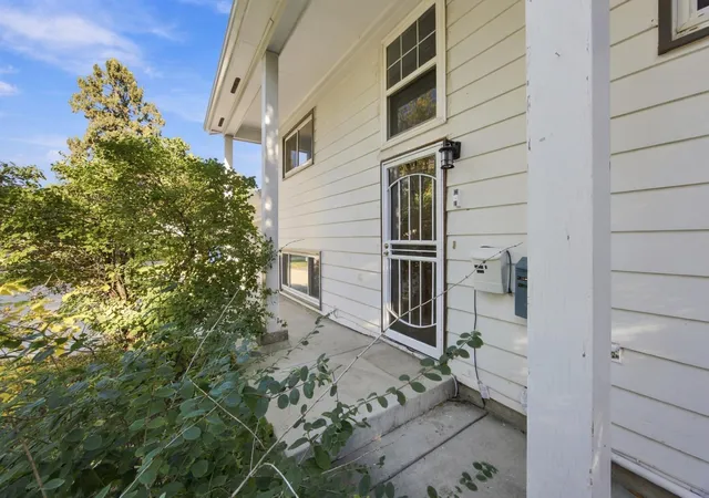 Photo 3 of Single family home for sale at 2028 16th Street S, Moorhead, MN 56560 | MLS# 7152810 | Listing updated on 2026-10-06