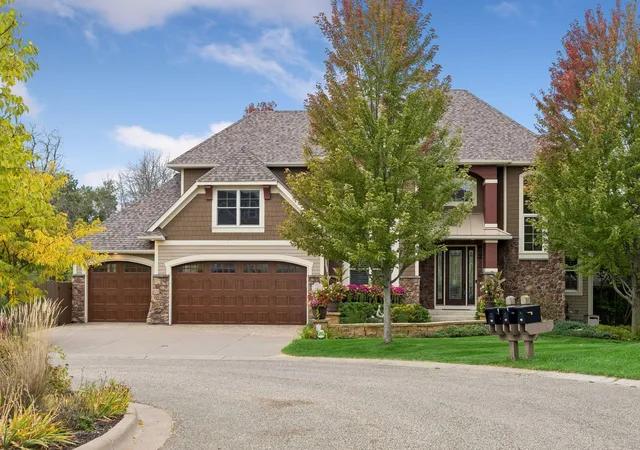 Single family home for sale at 17 Monarch Ln, Saint Paul, MN 55127 | MLS# 7152816
