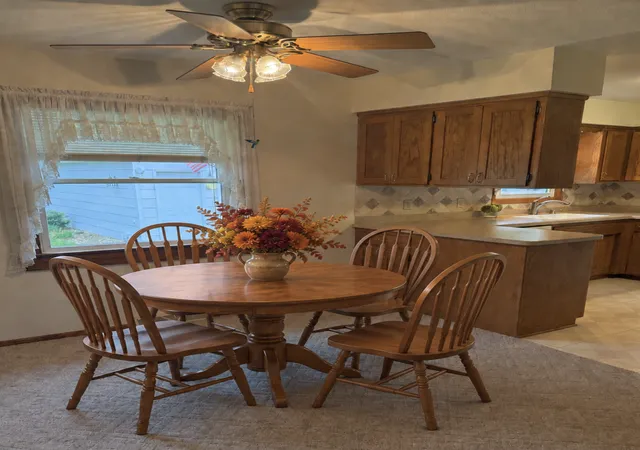Photo 3 of Single family home for sale at 926 16 1/2 St SE, Rochester, MN 55904 | MLS# 7152822 | Listing updated on 2026-10-05