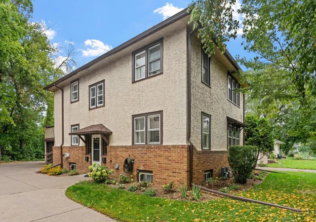 Photo 3 of Multi family home for sale at 261 Robie St W, Saint Paul, MN 55107 | MLS# 7152827 | Listing updated on 2026-10-06