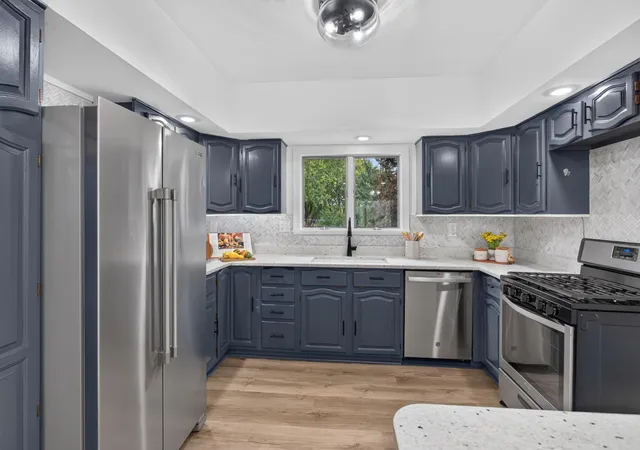 Photo 2 of Single family home for sale at 909 8th Avenue S, South Saint Paul, MN 55075 | MLS# 7152837 | Listing updated on 2026-10-20