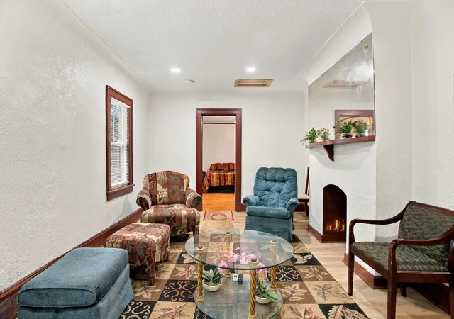 Photo 4 of Single family home for sale at 1428 Vincent Ave N, Minneapolis, MN 55411 | MLS# 7152848 | Listing updated on 2026-10-02