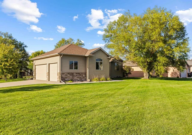 Photo 1 of Single family home for sale at 4295 49th Avenue S, Fargo, ND 58104 | MLS# 7152854 | Listing updated on 2026-10-08