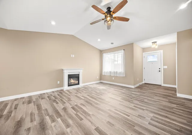 Photo 4 of Single family home for sale at 38820 Maple Ct, North Branch, MN 55056 | MLS# 7152863 | Listing updated on 2026-10-03