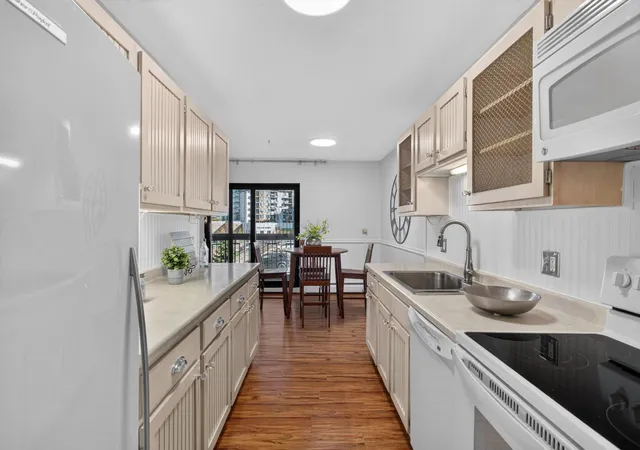 Condo for sale at 6615 Lake Shore Dr S #304, Minneapolis, MN 55423 | MLS# 7152903