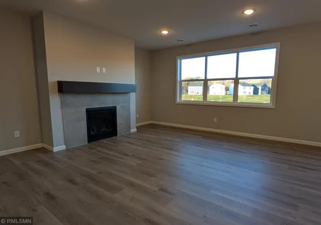 Photo 4 of Single family home for sale at 10563 Goodview Ave S, Cottage Grove, MN 55016 | MLS# 7152907 | Listing updated on 2026-10-01