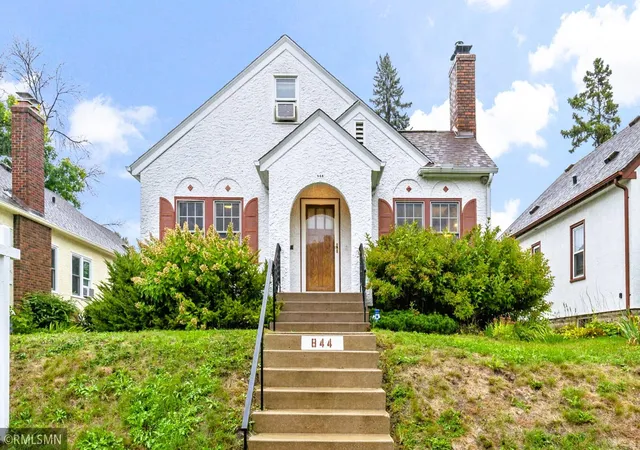Photo 1 of Single family home for sale at 844 Winslow Ave, Saint Paul, MN 55107 | MLS# 7152963 | Listing updated on 2026-10-08