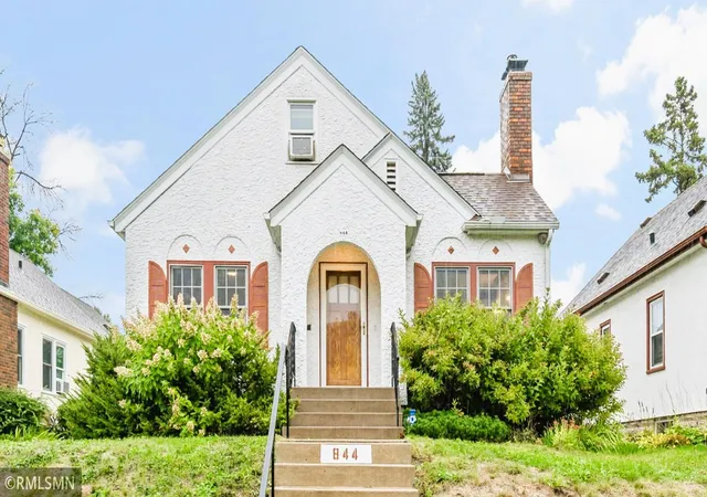 Photo 2 of Single family home for sale at 844 Winslow Ave, Saint Paul, MN 55107 | MLS# 7152963 | Listing updated on 2026-10-17