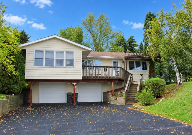 Photo 1 of Single family home for sale at 1240 W Lake Cowdry Rd Nw, Alexandria, MN 56308 | MLS# 7152974 | Listing updated on 2026-10-08