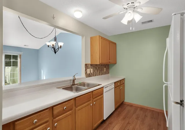 Photo 4 of Single family home for sale at 216 Emerson Ave E, Saint Paul, MN 55118 | MLS# 7152978 | Listing updated on 2026-10-10