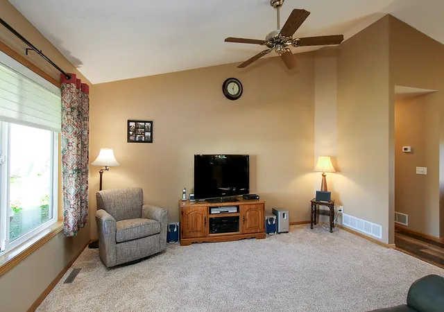 Photo 2 of Single family home for sale at 730 Tyler St SW, Hutchinson, MN 55350 | MLS# 7152997 | Listing updated on 2026-10-22