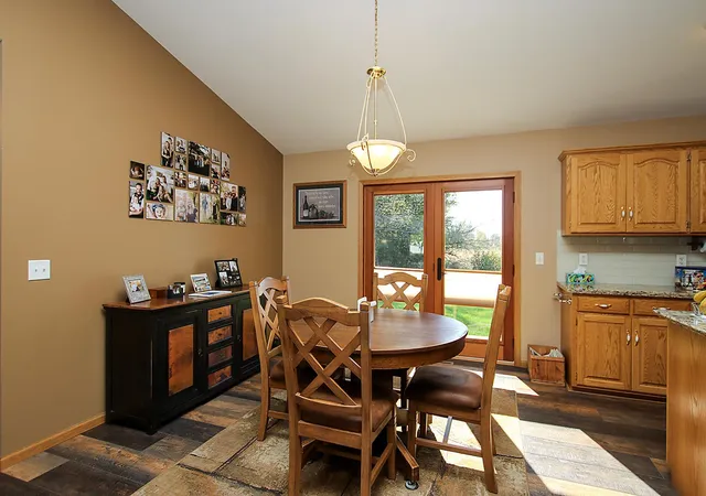 Photo 3 of Single family home for sale at 730 Tyler St SW, Hutchinson, MN 55350 | MLS# 7152997 | Listing updated on 2026-10-22