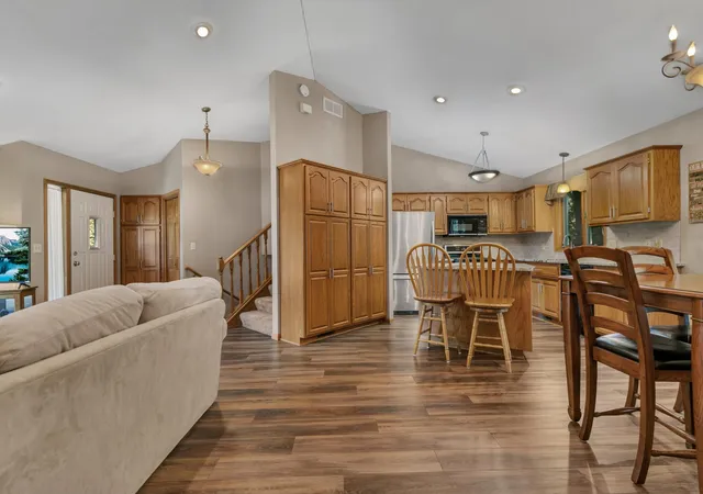 Photo 4 of Single family home for sale at 424 7th Avenue N, Sartell, MN 56377 | MLS# 7153008 | Listing updated on 2026-10-05