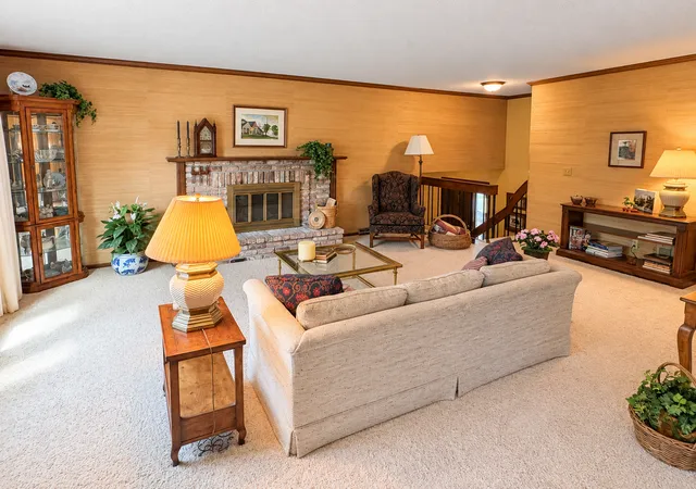 Photo 3 of Single family home for sale at 2811 Comstock Ln N, Minneapolis, MN 55447 | MLS# 7153010 | Listing updated on 2026-10-05