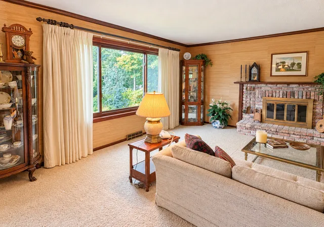 Photo 3 of Single family home for sale at 2811 Comstock Ln N, Minneapolis, MN 55447 | MLS# 7153010 | Listing updated on 2026-10-05
