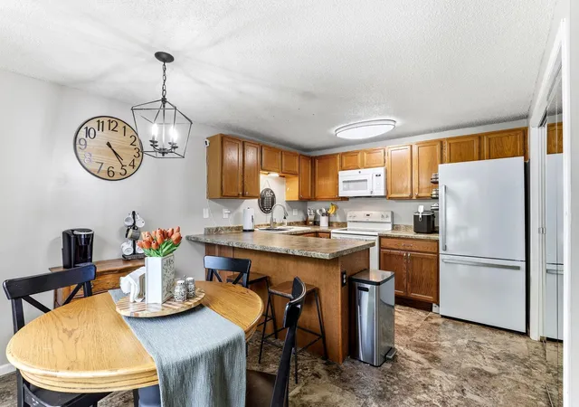 Photo 1 of Single family home for sale at 1480 Granada Ave N, Saint Paul, MN 55128 | MLS# 7153020 | Listing updated on 2026-10-03