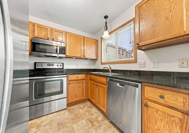 Photo 4 of Single family home for sale at 15515 Foghorn Ln, Saint Paul, MN 55124 | MLS# 7153026 | Listing updated on 2026-10-05