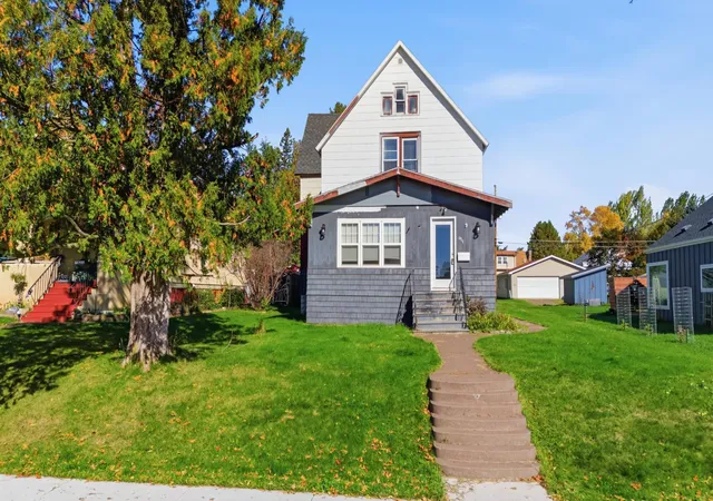Photo 1 of Single family home for sale at 911 10th Avenue, Two Harbors, MN 55616 | MLS# 7153047 | Listing updated on 2026-10-09