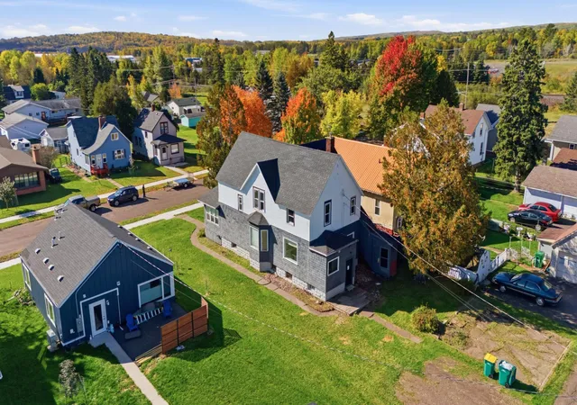 Photo 2 of Single family home for sale at 911 10th Avenue, Two Harbors, MN 55616 | MLS# 7153047 | Listing updated on 2026-10-09