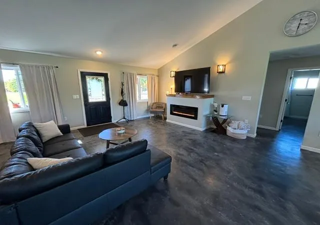 Photo 3 of Single family home for sale at 4006 Saari Rd, Hibbing, MN 55746 | MLS# 7153063 | Listing updated on 2026-10-03