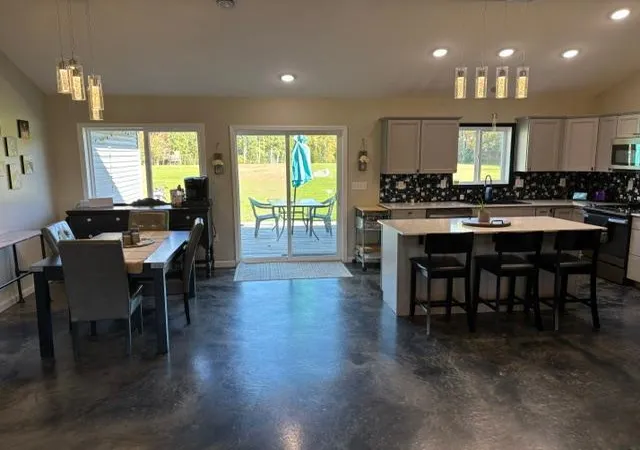 Photo 4 of Single family home for sale at 4006 Saari Rd, Hibbing, MN 55746 | MLS# 7153063 | Listing updated on 2026-10-03