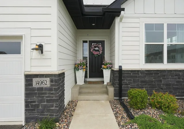 Photo 3 of Single family home for sale at 14962 Artaine Trl, Rosemount, MN 55068 | MLS# 7153066 | Listing updated on 2026-10-01