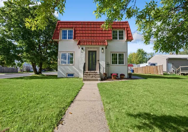 Photo 1 of Single family home for sale at 3617 2nd Avenue W, Hibbing, MN 55746 | MLS# 7153081 | Listing updated on 2026-10-02