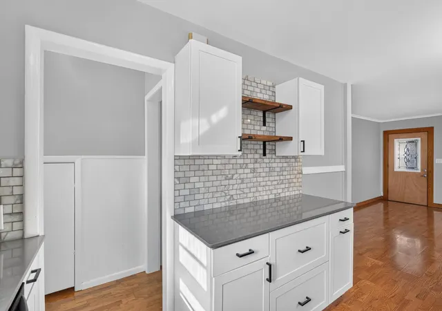 Photo 3 of Single family home for sale at 3943 Thomas Ave N, Minneapolis, MN 55412 | MLS# 7153100 | Listing updated on 2026-10-05