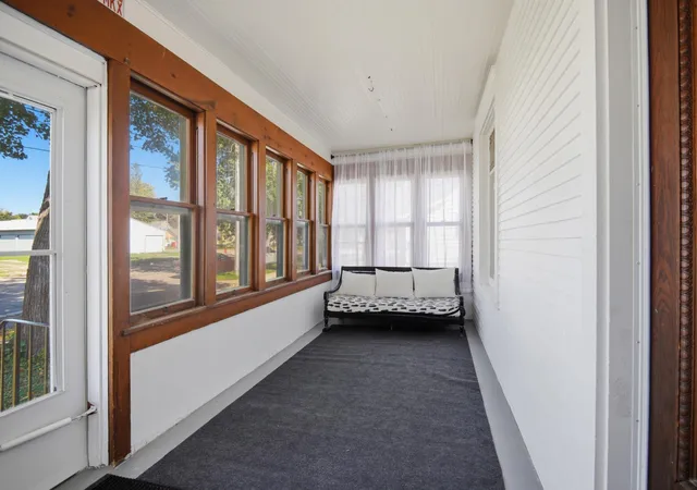 Photo 3 of Single family home for sale at 808 6th Avenue NE, Austin, MN 55912 | MLS# 7153110 | Listing updated on 2026-10-07