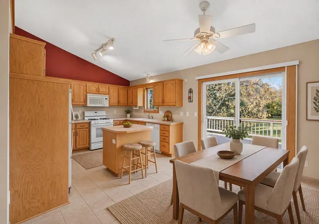 Photo 2 of Single family home for sale at 3087 Walter St, Saint Paul, MN 55109 | MLS# 7153116 | Listing updated on 2026-10-23