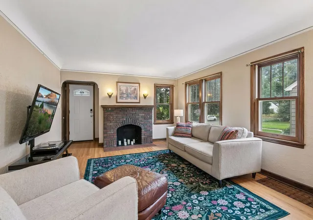 Photo 1 of Single family home for sale at 5912 10th Avenue S, Minneapolis, MN 55417 | MLS# 7153118 | Listing updated on 2026-10-05