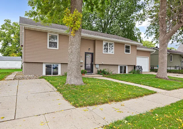 Photo 1 of Multi family home for sale at 109 10th Avenue Se, Waseca, MN 56093 | MLS# 7153133 | Listing updated on 2026-10-22