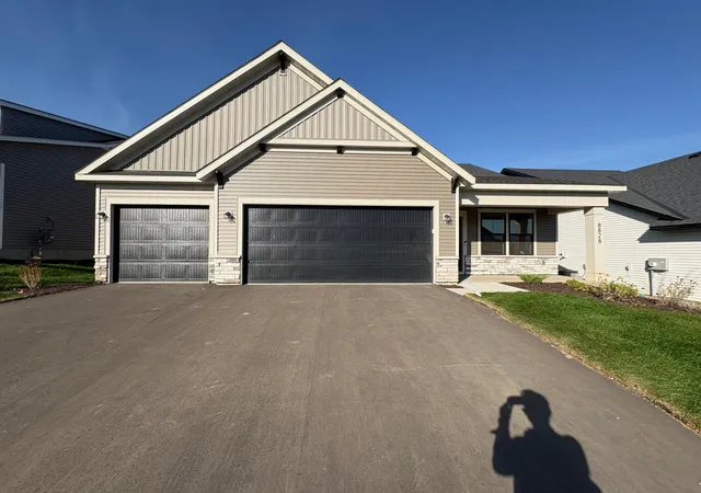 Photo 1 of Single family home for sale at 8828 63rd Street S, Cottage Grove, MN 55016 | MLS# 7153146 | Listing updated on 2026-10-11