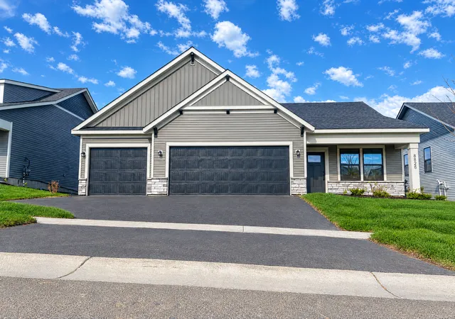 Photo 1 of Single family home for sale at 8828 63rd Street S, Cottage Grove, MN 55016 | MLS# 7153146 | Listing updated on 2026-10-16