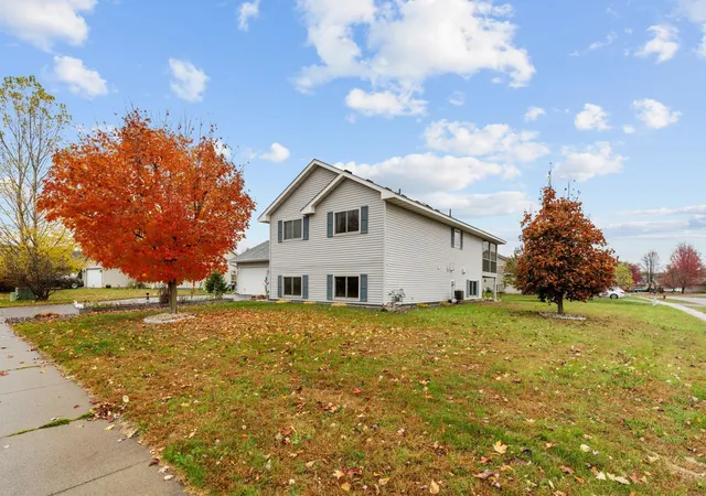 Photo 1 of Single family home for sale at 489 Karen Ln, Big Lake, MN 55309 | MLS# 7153148 | Listing updated on 2026-10-29