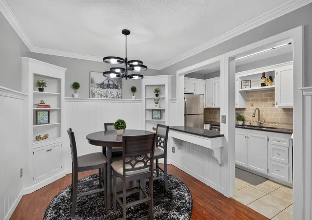 Photo 3 of Condo for sale at 4100 Parklawn Ave #104, Minneapolis, MN 55435 | MLS# 7153152 | Listing updated on 2026-10-18