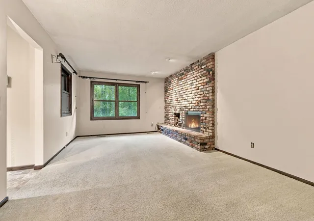 Photo 4 of Single family home for sale at 10081 103rd Street N, Stillwater, MN 55082 | MLS# 7153163 | Listing updated on 2026-10-09