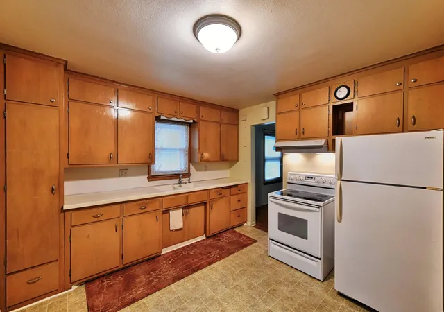 Photo 4 of Single family home for sale at 4906 Thomas Ave N, Minneapolis, MN 55430 | MLS# 7153174 | Listing updated on 2026-10-05