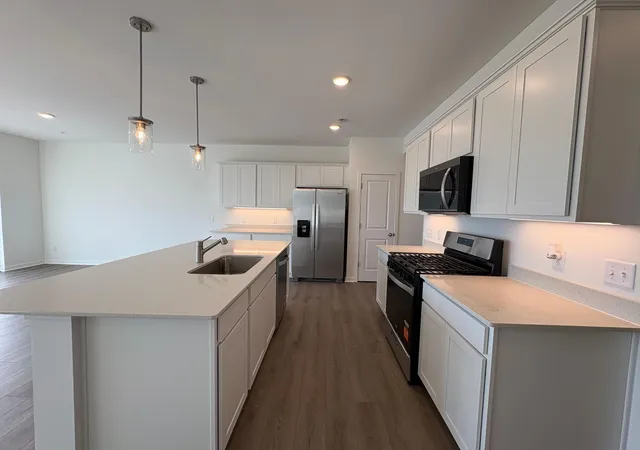 Photo 3 of Single family home for sale at 6287 Ivywood Ave S, Cottage Grove, MN 55016 | MLS# 7153177 | Listing updated on 2026-10-21