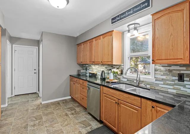 Photo 4 of Single family home for sale at 2357 Beam Ave, Saint Paul, MN 55109 | MLS# 7153192 | Listing updated on 2026-10-23