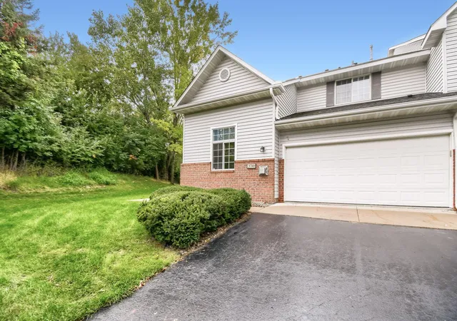 Photo 1 of Single family home for sale at 3710 Vermilion Ct S, Saint Paul, MN 55122 | MLS# 7153211 | Listing updated on 2026-10-02