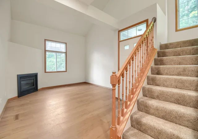 Photo 3 of Single family home for sale at 3710 Vermilion Ct S, Saint Paul, MN 55122 | MLS# 7153211 | Listing updated on 2026-10-02
