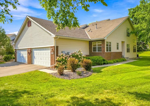 Single family home for sale at 2442 Autumn Ridge Ct, Chanhassen, MN 55317 | MLS# 7153213