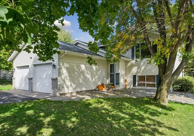 Photo 3 of Single family home for sale at 100 13th Avenue N, Cold Spring, MN 56320 | MLS# 7153218 | Listing updated on 2026-10-02
