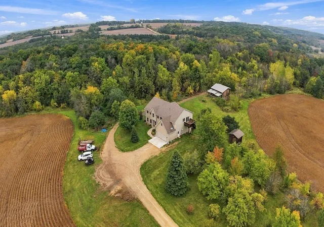 Photo 1 of Single family home for sale at 8925 280th Street W, Northfield, MN 55057 | MLS# 7153233 | Listing updated on 2026-10-07