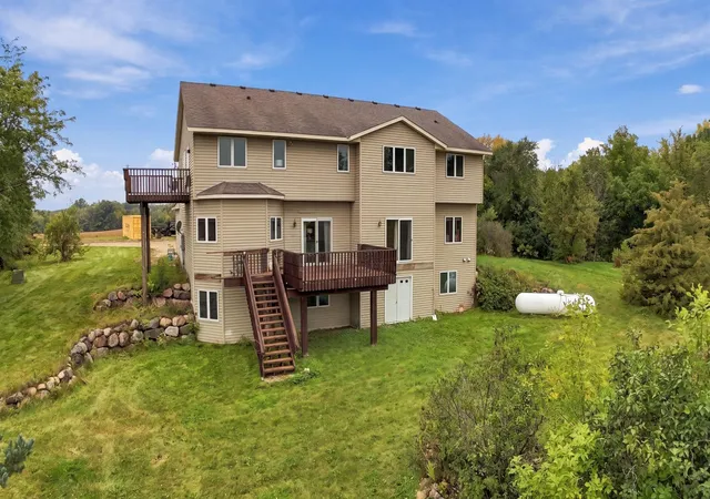 Photo 4 of Single family home for sale at 8925 280th Street W, Northfield, MN 55057 | MLS# 7153233 | Listing updated on 2026-10-07