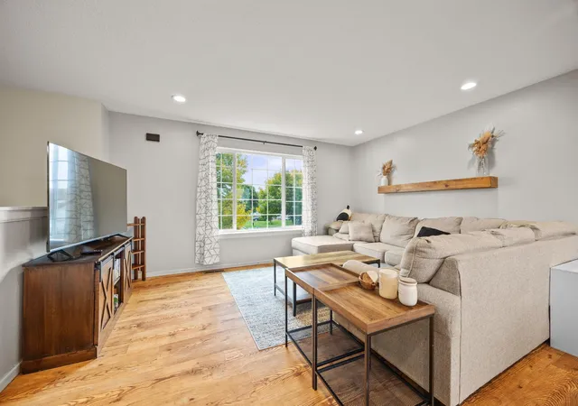 Photo 2 of Single family home for sale at 109 Homestead Cir, Buffalo, MN 55313 | MLS# 7153247 | Listing updated on 2026-10-05