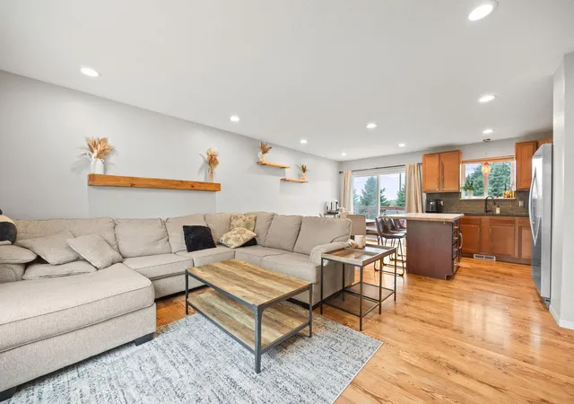 Photo 4 of Single family home for sale at 109 Homestead Cir, Buffalo, MN 55313 | MLS# 7153247 | Listing updated on 2026-10-05