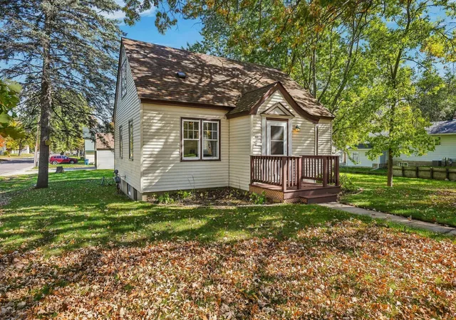 Photo 1 of Single family home for sale at 800 Broadway Ave S, Sauk Rapids, MN 56379 | MLS# 7153249 | Listing updated on 2026-10-23